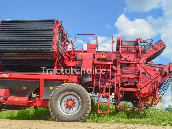 GOMSELMASH-POTATO HARVESTER WITH LATERAL DIGGING KPB-2 PALESSE PT2 Image