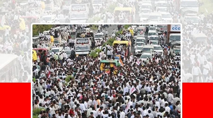 महाराष्ट्र के किसान किन मांगों को लेकर सड़कों पर उतरे हैं ? Image