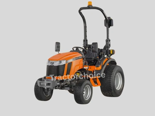 TAFE 6028 M Tractor Image